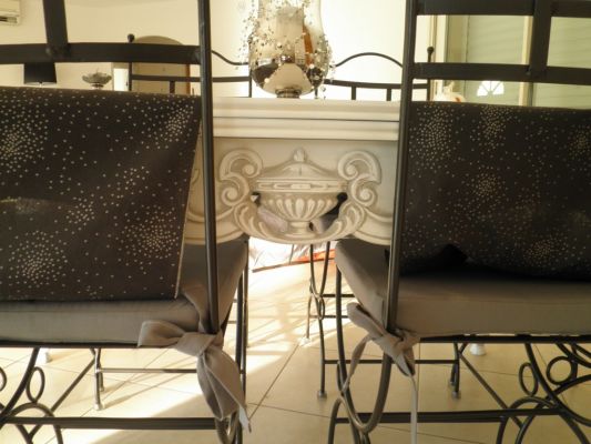 table customisée à Fos sur mer Bouches du rhone